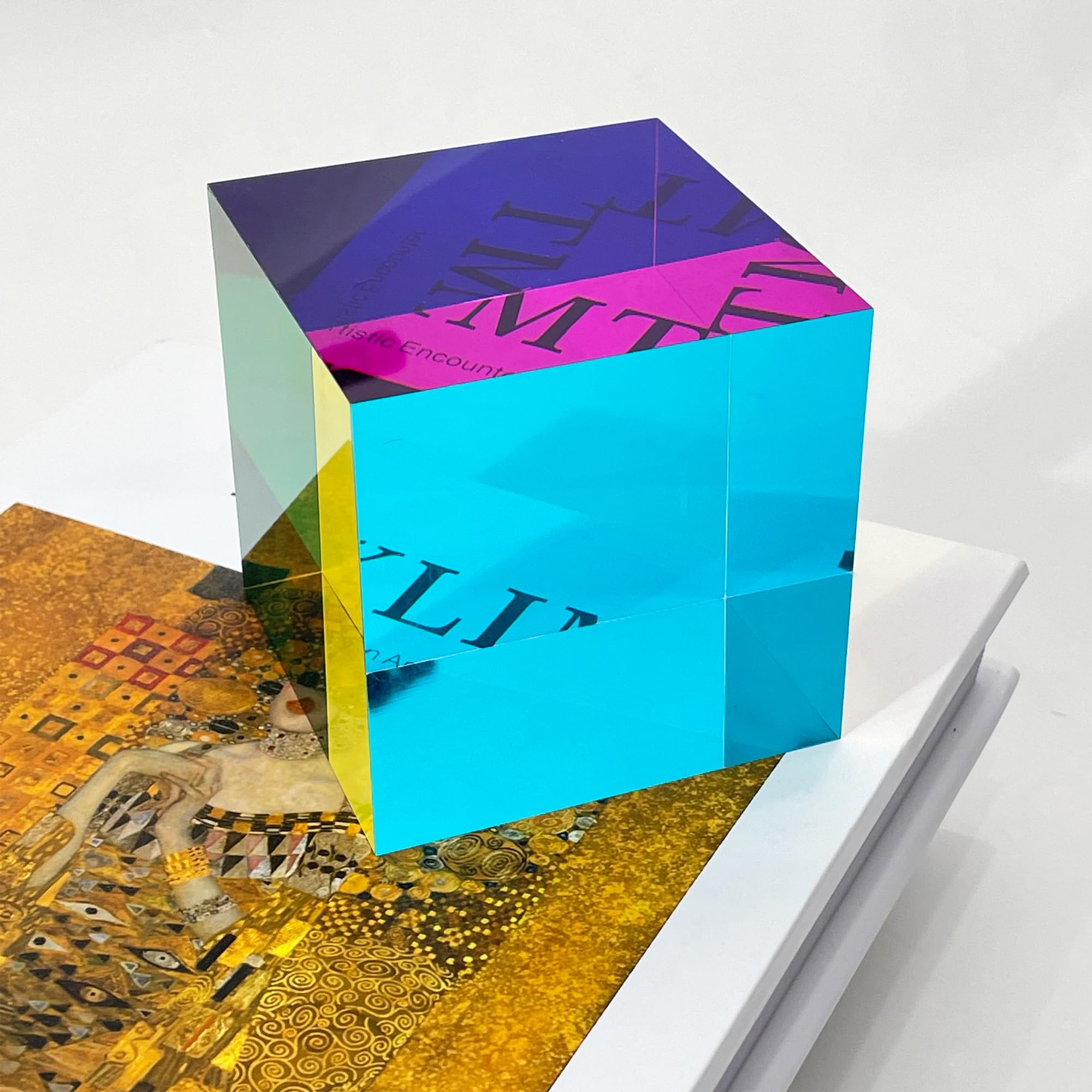 YuanDian CMY Cube inner-cube reveal shows evolving light patterns for learning