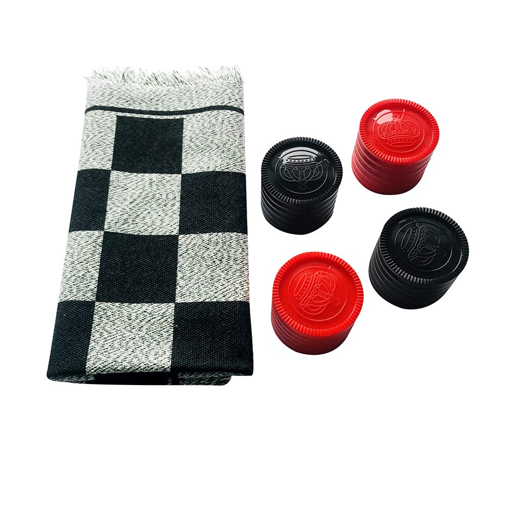 Yuanhe camping and picnic-ready mat enables travel-friendly game time.