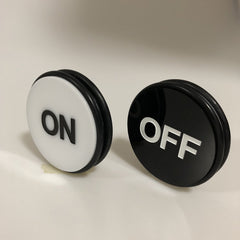Yuanhe dealer button 3inch at the poker table for smooth handling