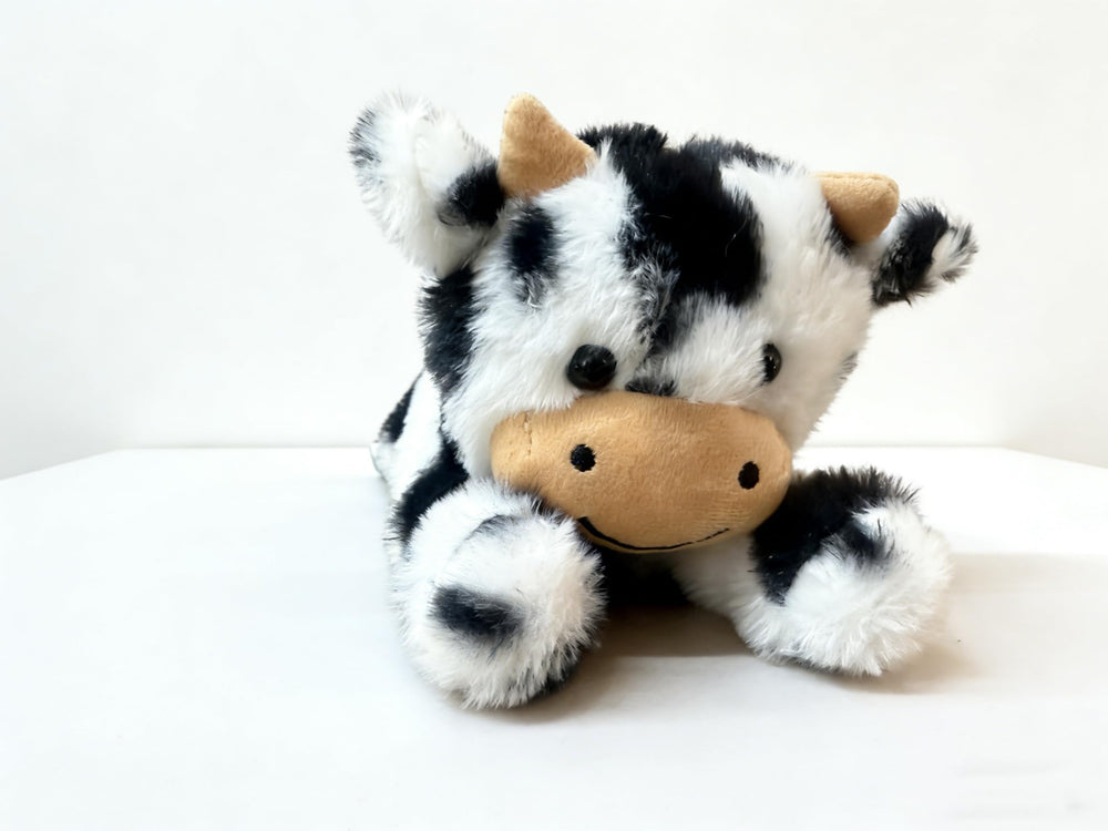 YUKOUQIAN cow plush for children’s cuddle time with varied patterns