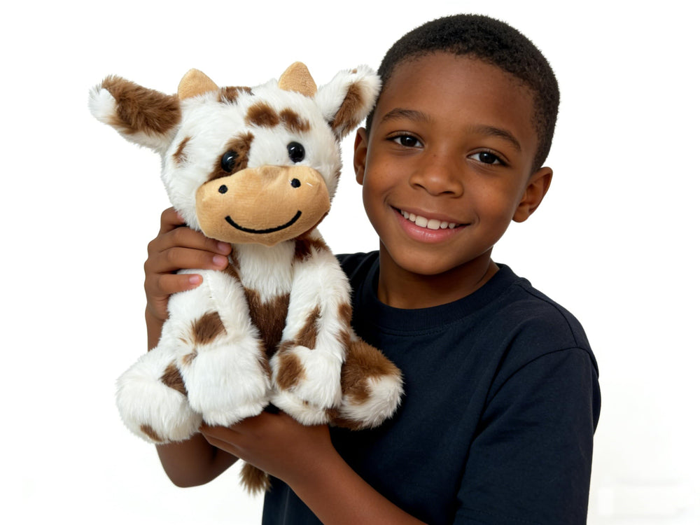 YUKOUQIAN cow plush face pattern close-up, invites gentle snuggles.