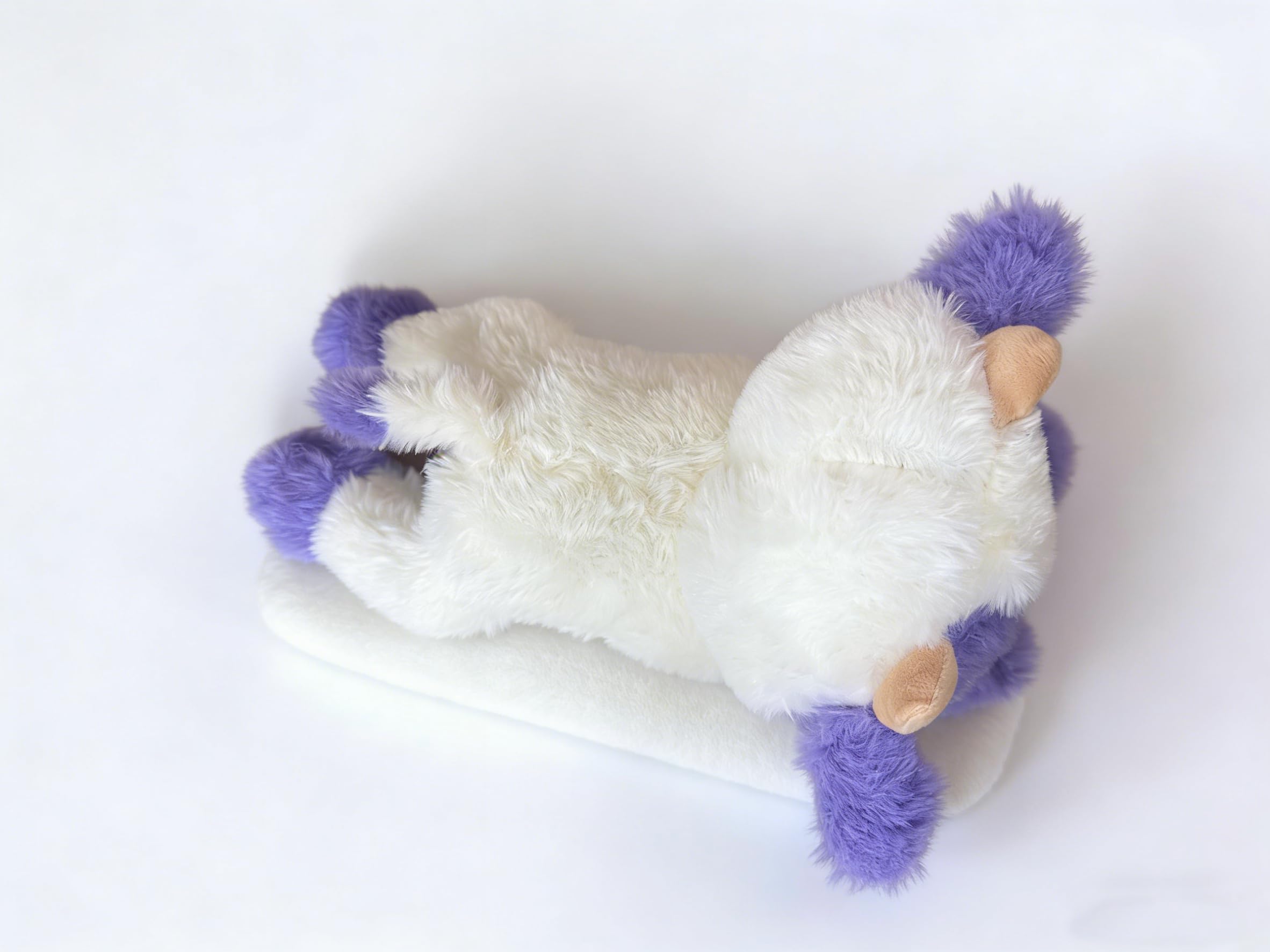 YUKOUQIAN cow plush enjoys TV time and storytelling with kids