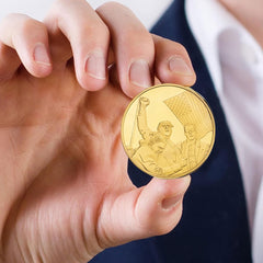 Yvhusk trump-2024-coin complements a presidential memorabilia shelf.