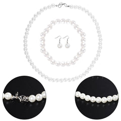Yymobt pearl necklace enhances authenticity and completes grandma look.