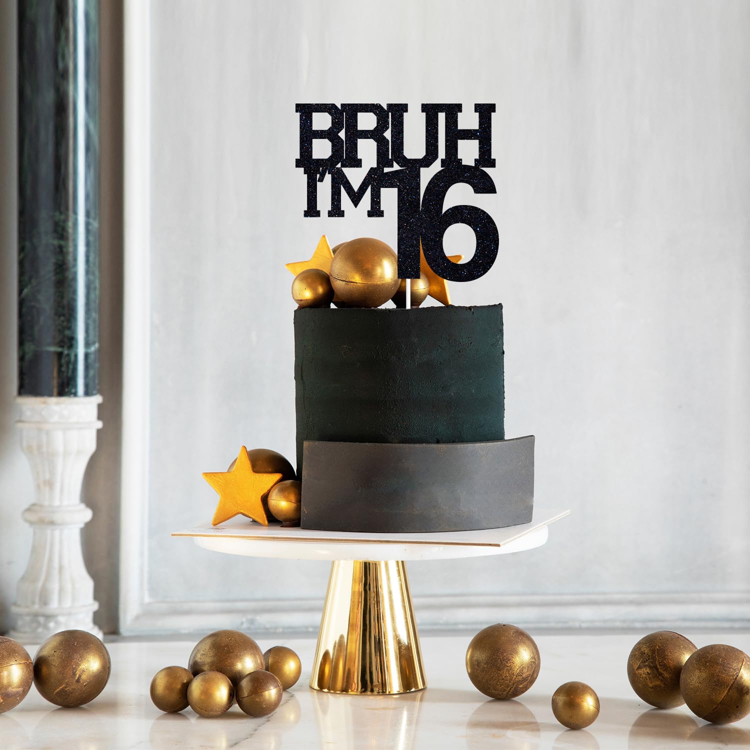 ZACHAKO protective cardboard shield protects cake surface during transit