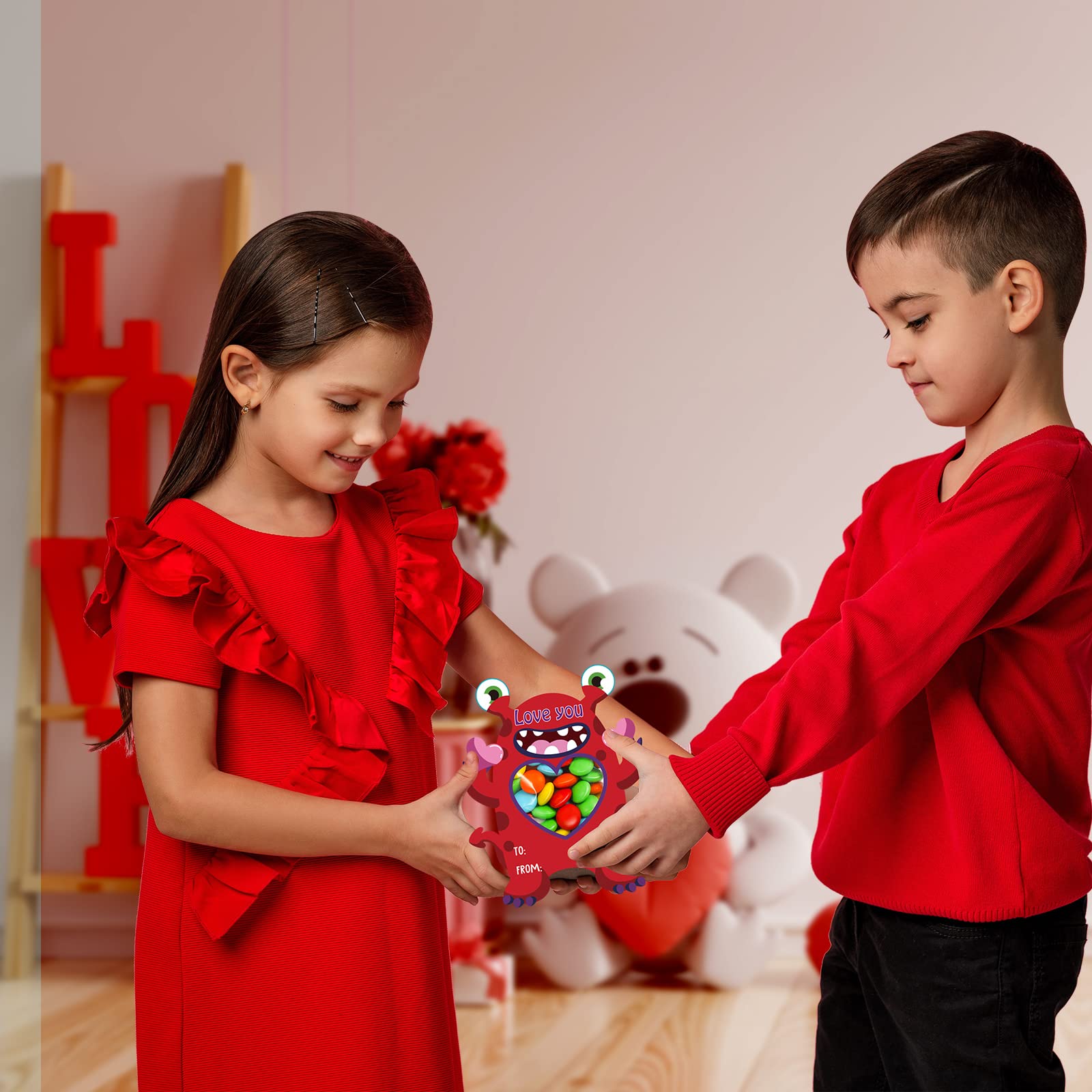 Zachely classroom exchange activities with kids using cards.
