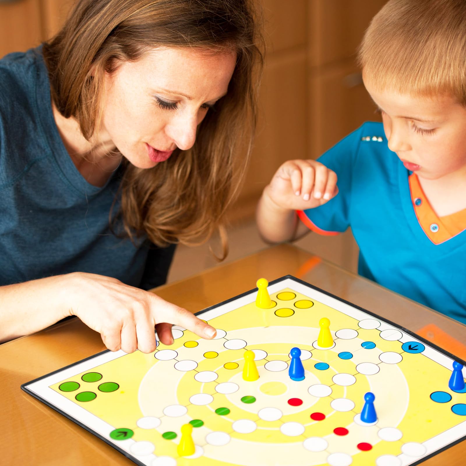 Zhanmai sturdy cardboard board provides light yet durable reusable surface