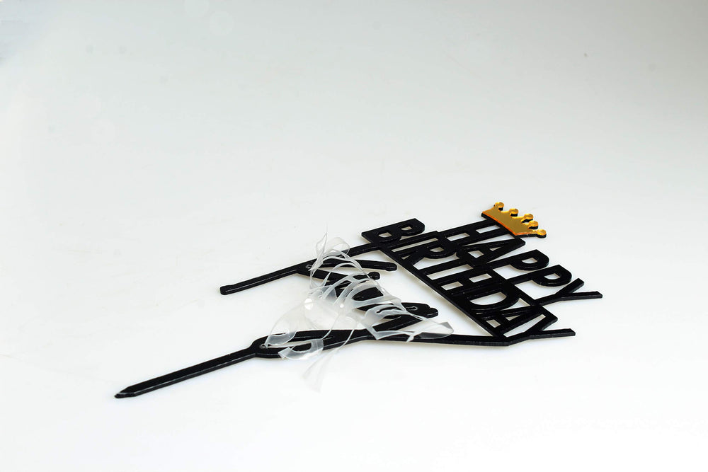 ZHENGYE Crown King topper being handwashed demonstrates reusable design.