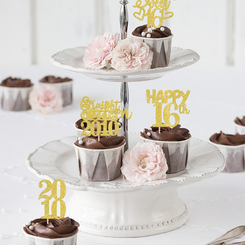 ZHUOWEISM gold glitter pick catches light on cupcakes and cookies.