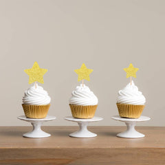 ZHUOWEISM middle size glitter star toppers add balanced height to desserts.