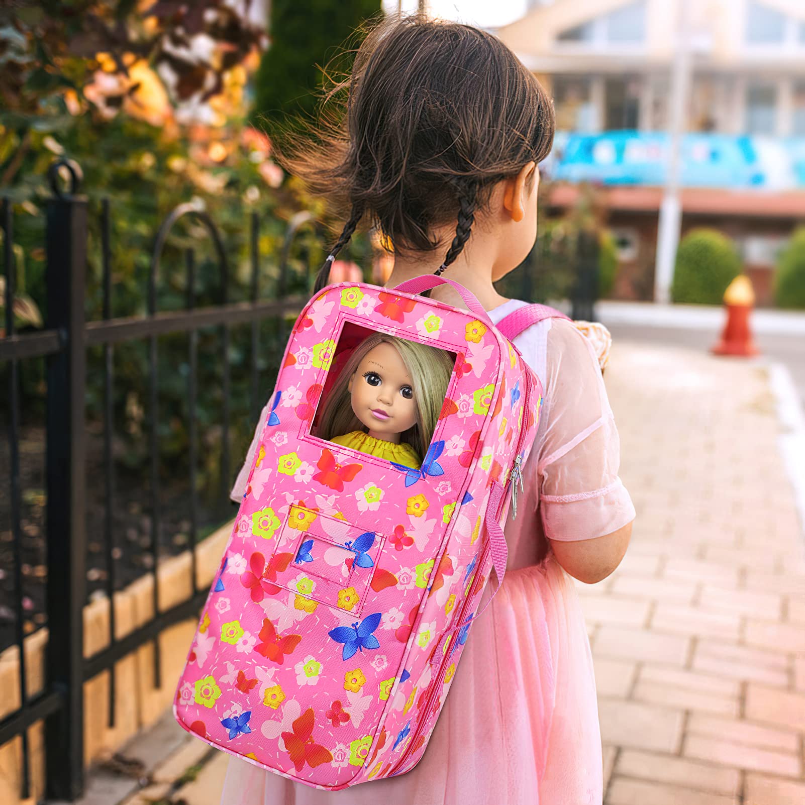 ZITA ELEMENT butterfly-pattern case keeps outfits tidy during trips.