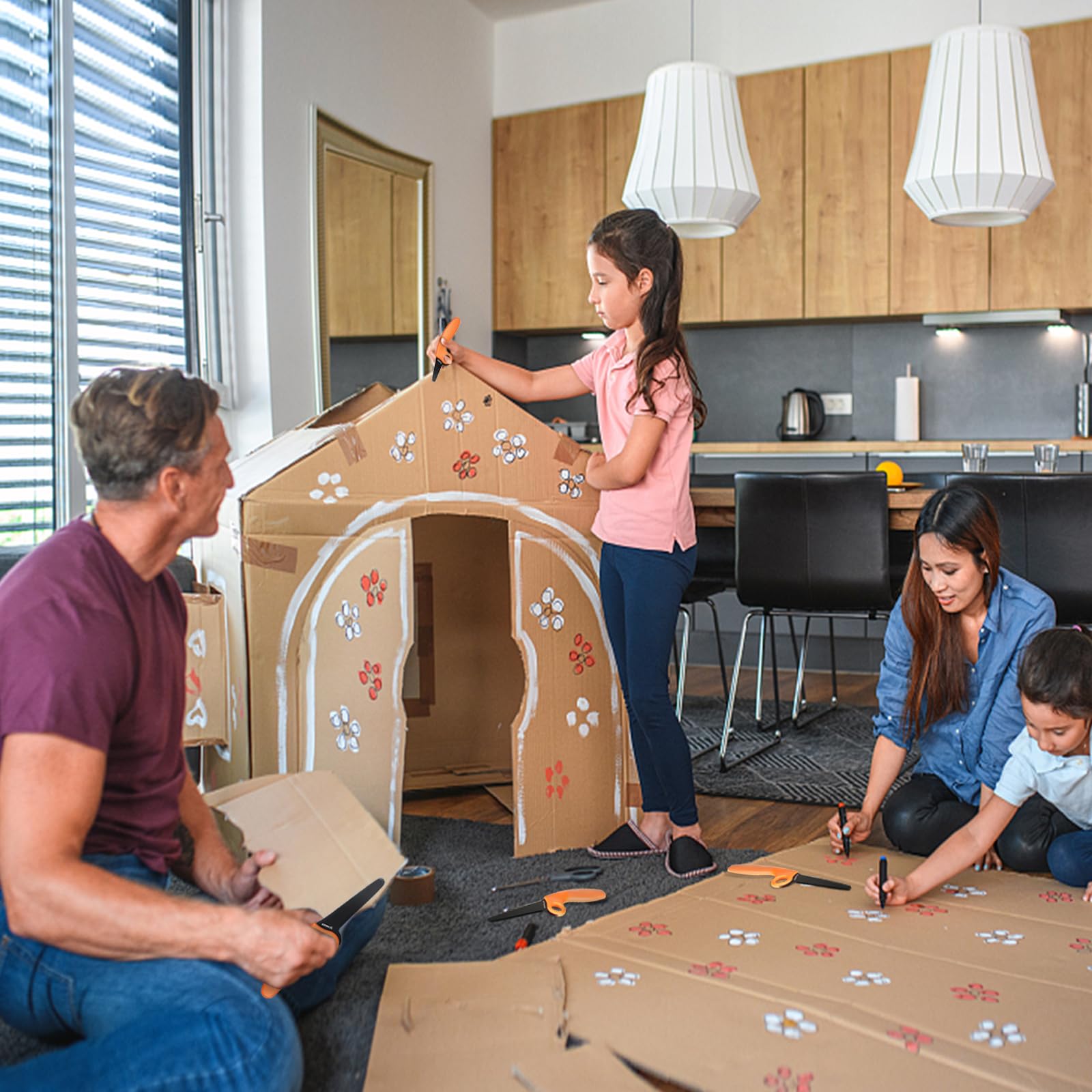 ZLemma two-piece set supports safe handling during hands-on crafts.