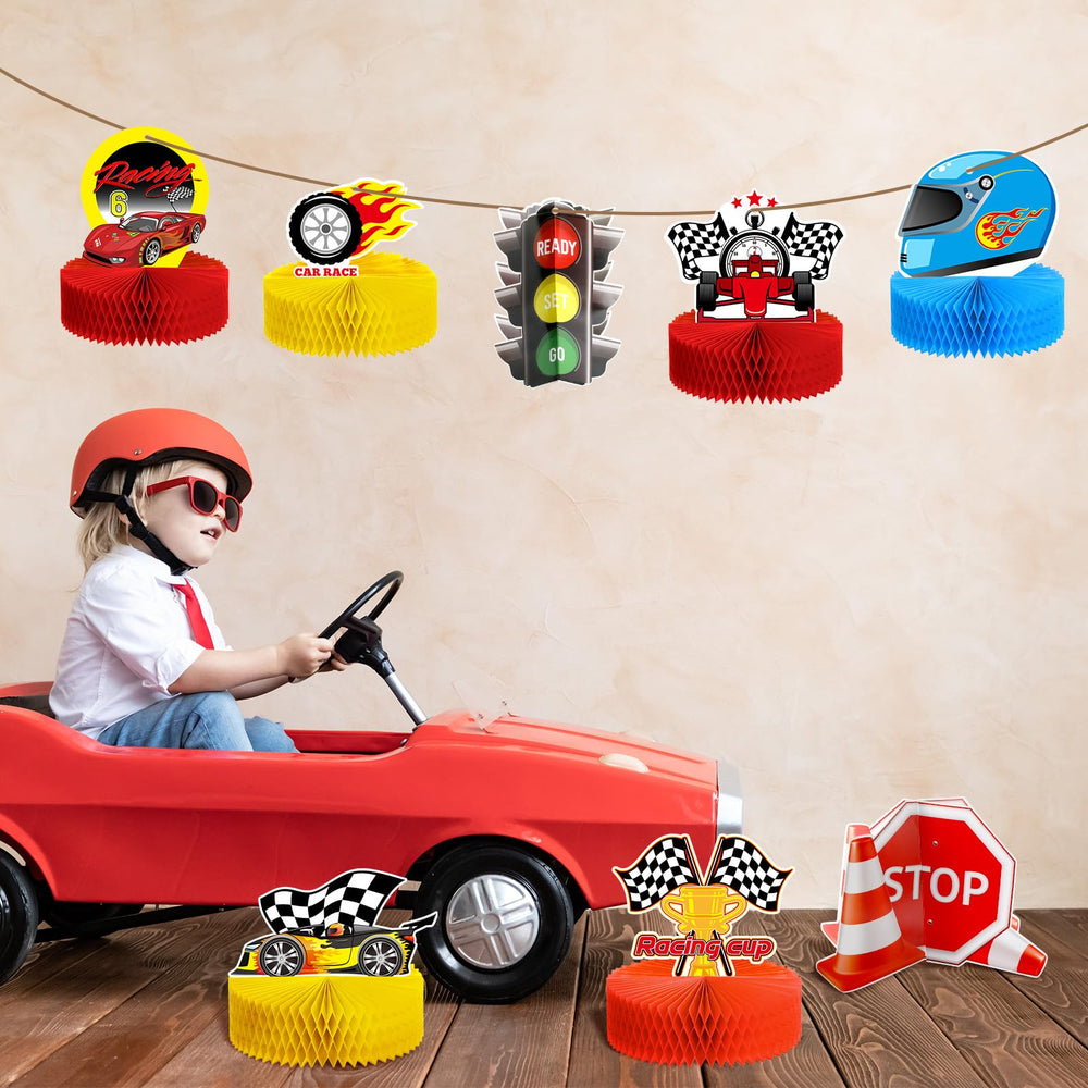 Zonon car birthday photo prop captures festive memories.