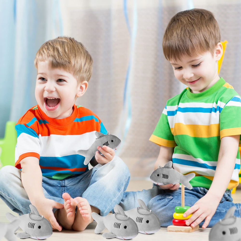 Shark-themed party decor and prizes with Zubebe plush keychains