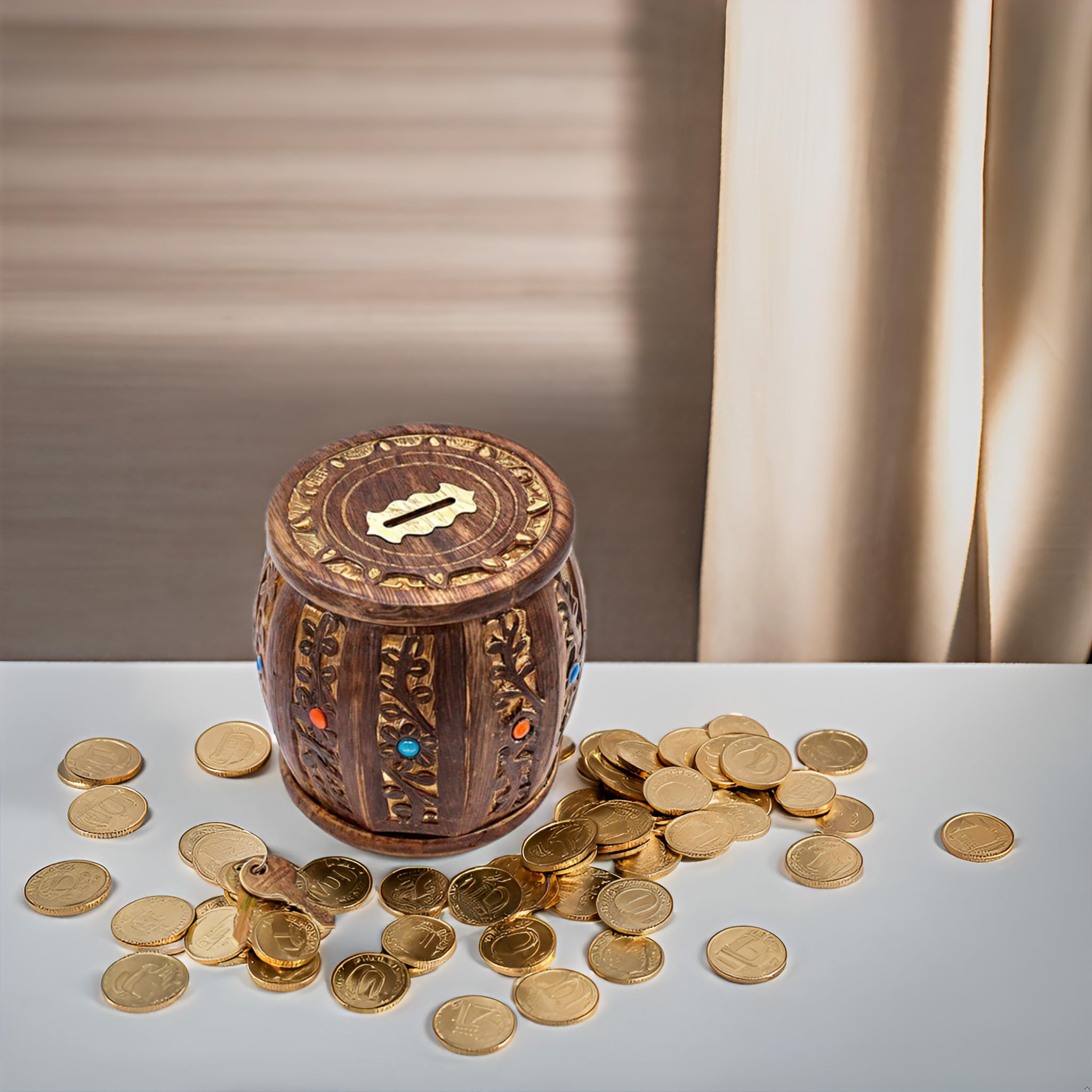 ZYNTIX gift-ready wooden piggy bank suits birthdays and occasions.